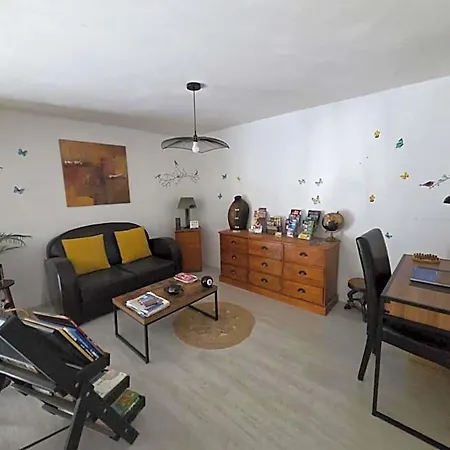 Oda ve Kahvaltı Chez Stephane Et Patricia Vertaizon